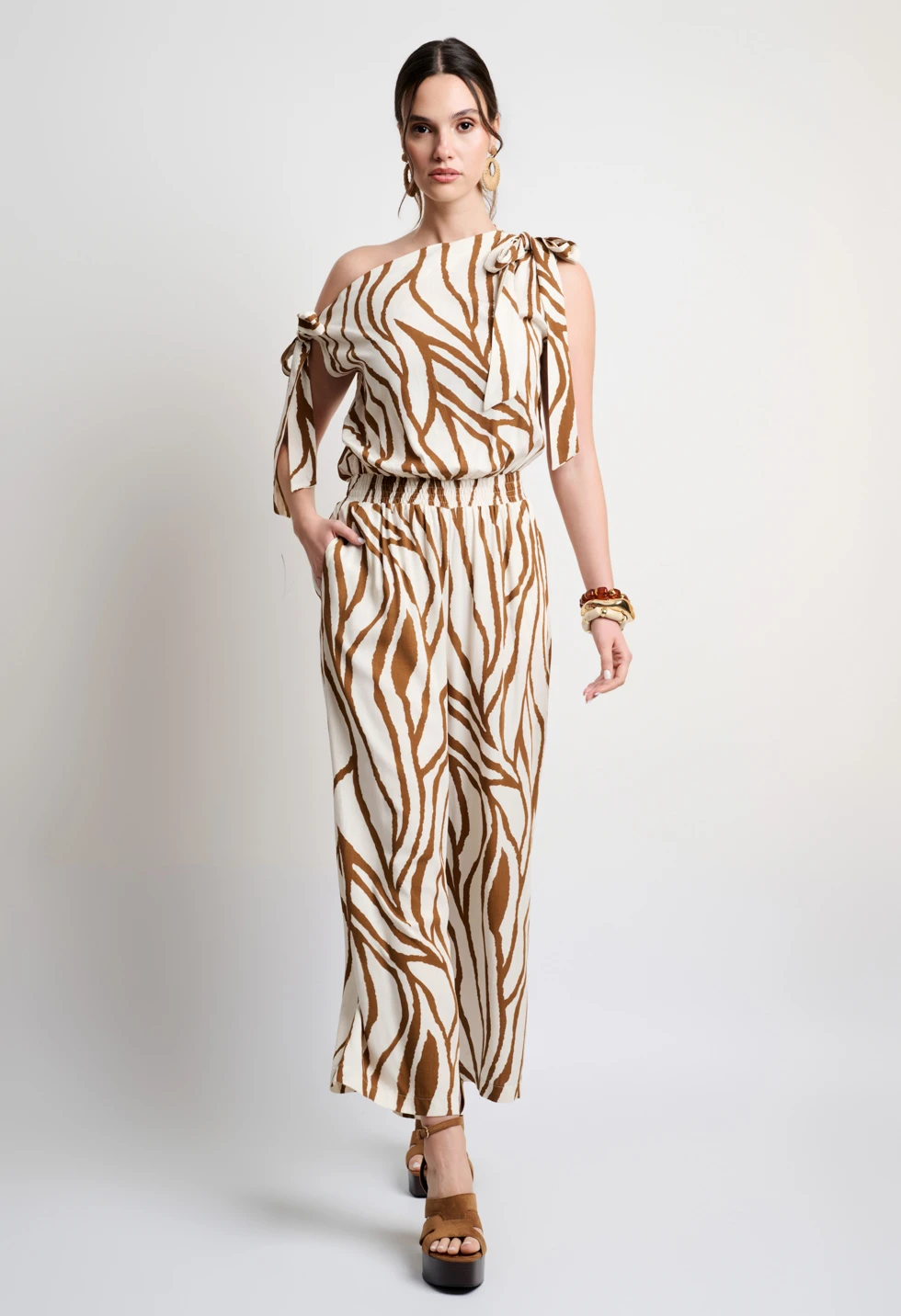Ολόσωμη φόρμα zebra print με δέσιμο στους ώμους - Image 3