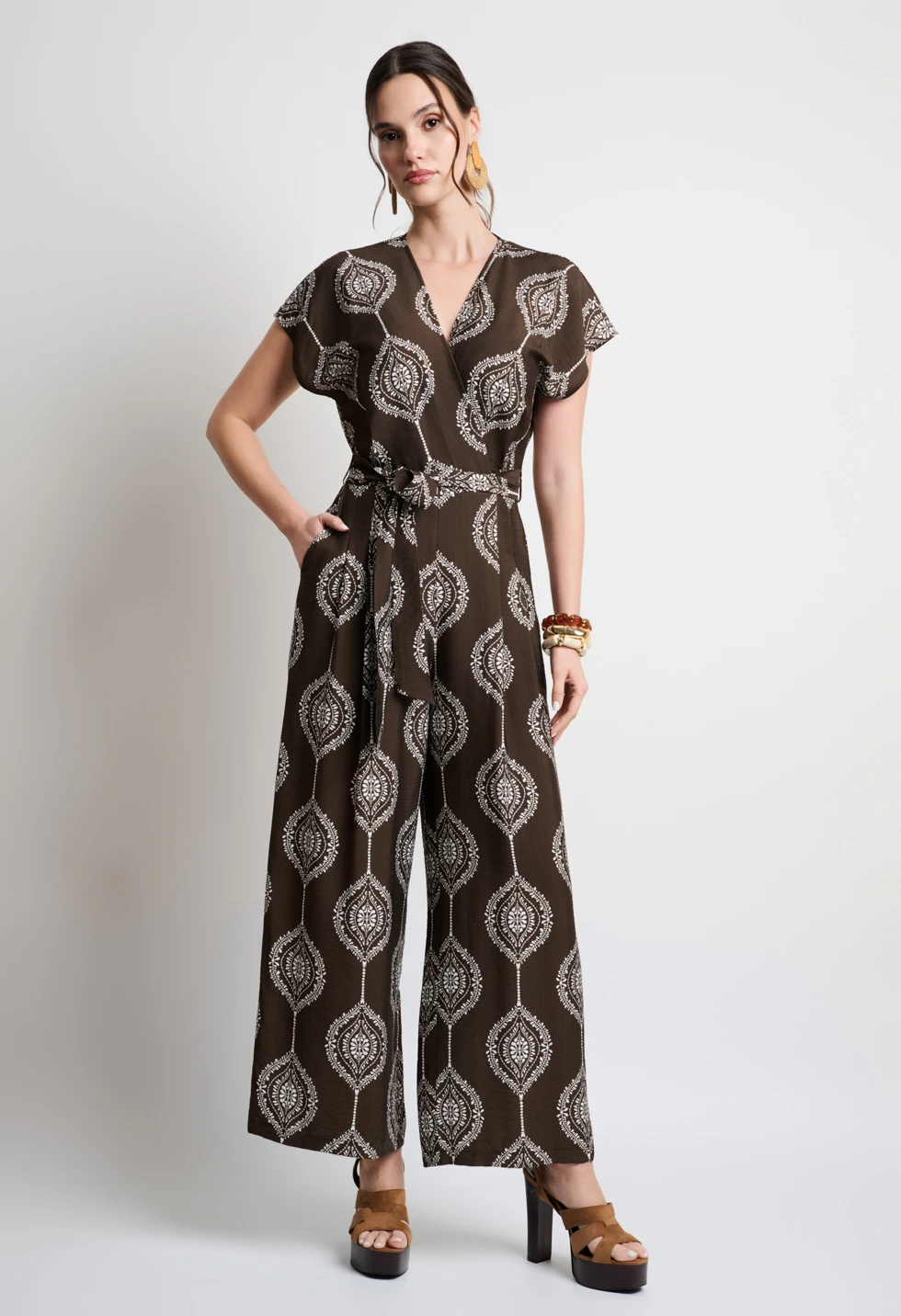 Ολόσωμη φόρμα κρουαζέ με ethnic print