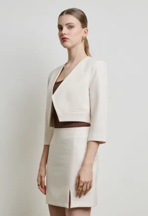 Alternative view of Cropped σακάκι με βάτες