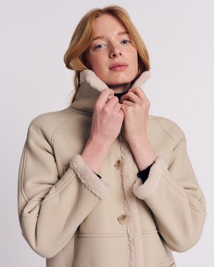 Alternative view of Μπούφαν μακρύ τύπου sheepskin