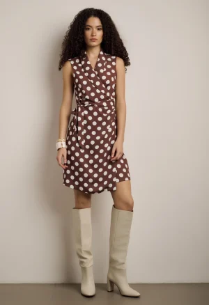 Κοντό wrap φόρεμα με πουά print