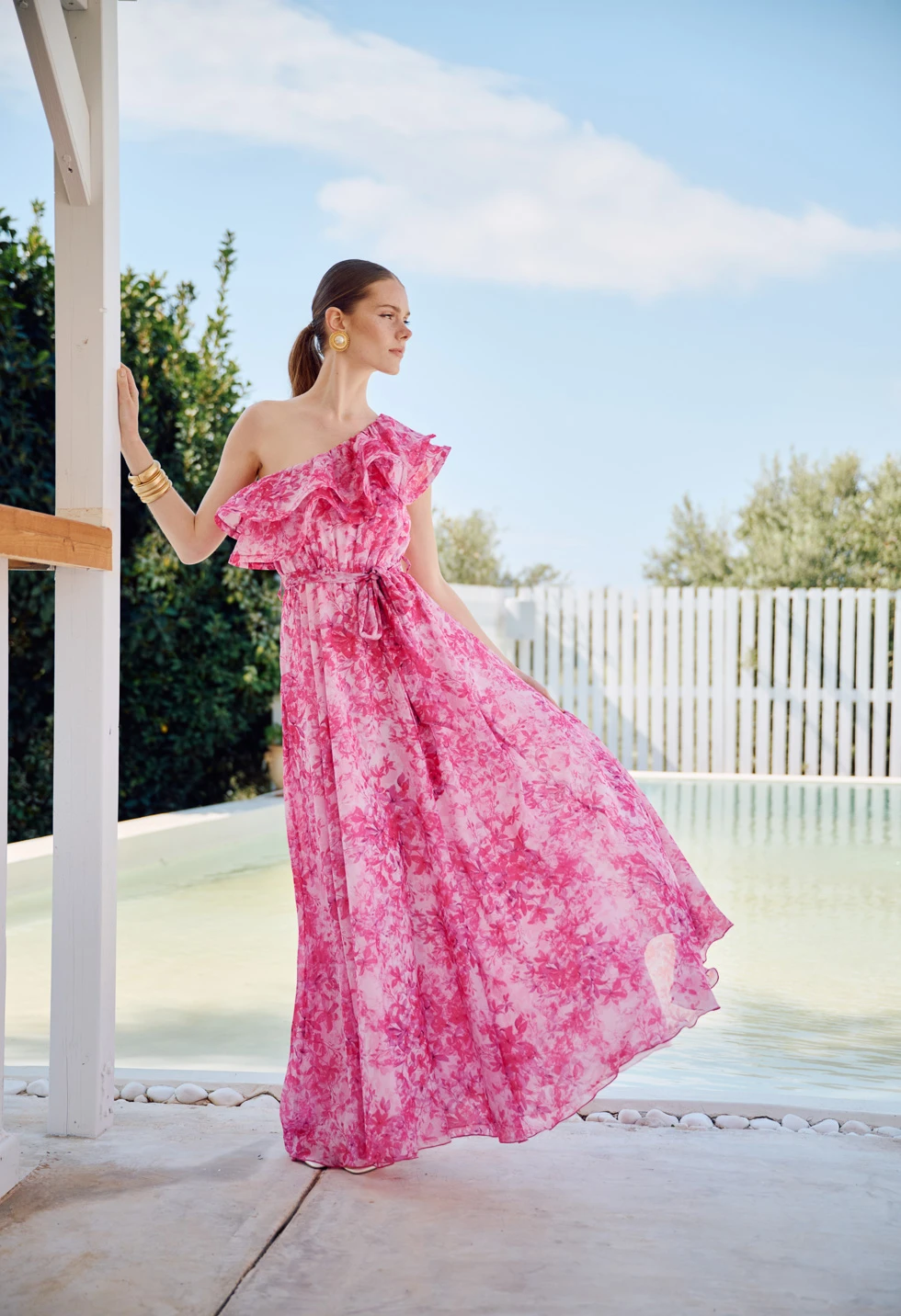 Maxi φόρεμα one shoulder με βολάν