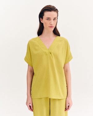 Μπλούζα με V ντεκολτέ