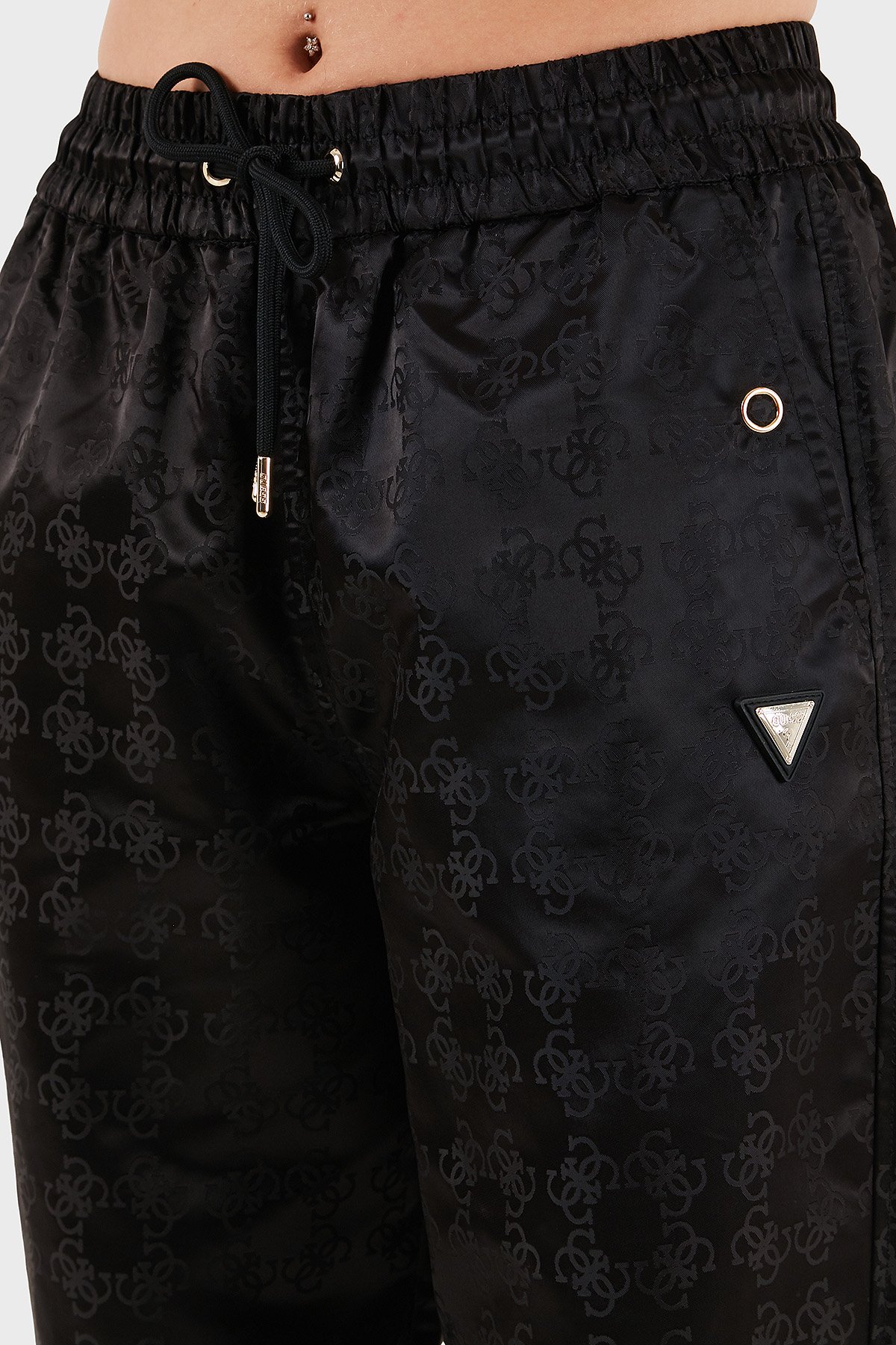 1200x1800_guess-4g-aop-jakarli-regular-fit-normal-bel-jogger-v5yb14whfu0-bayan-pantolon-v5yb14-whfu0-fj4q-siyah-3124918-61-B