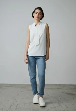 Alternative view of Μπλούζα αμάνικη με κορδέλα