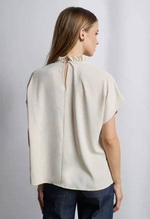 Alternative view of Μπλούζα με σούρες και βολάν