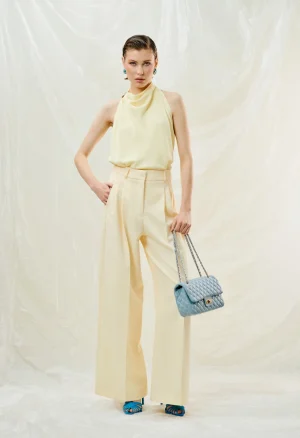 Alternative view of Μπλούζα halter με διακοσμητικό κρίκο