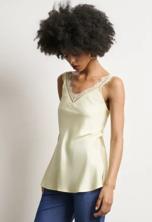 Alternative view of Σατέν τοπ με δαντέλα