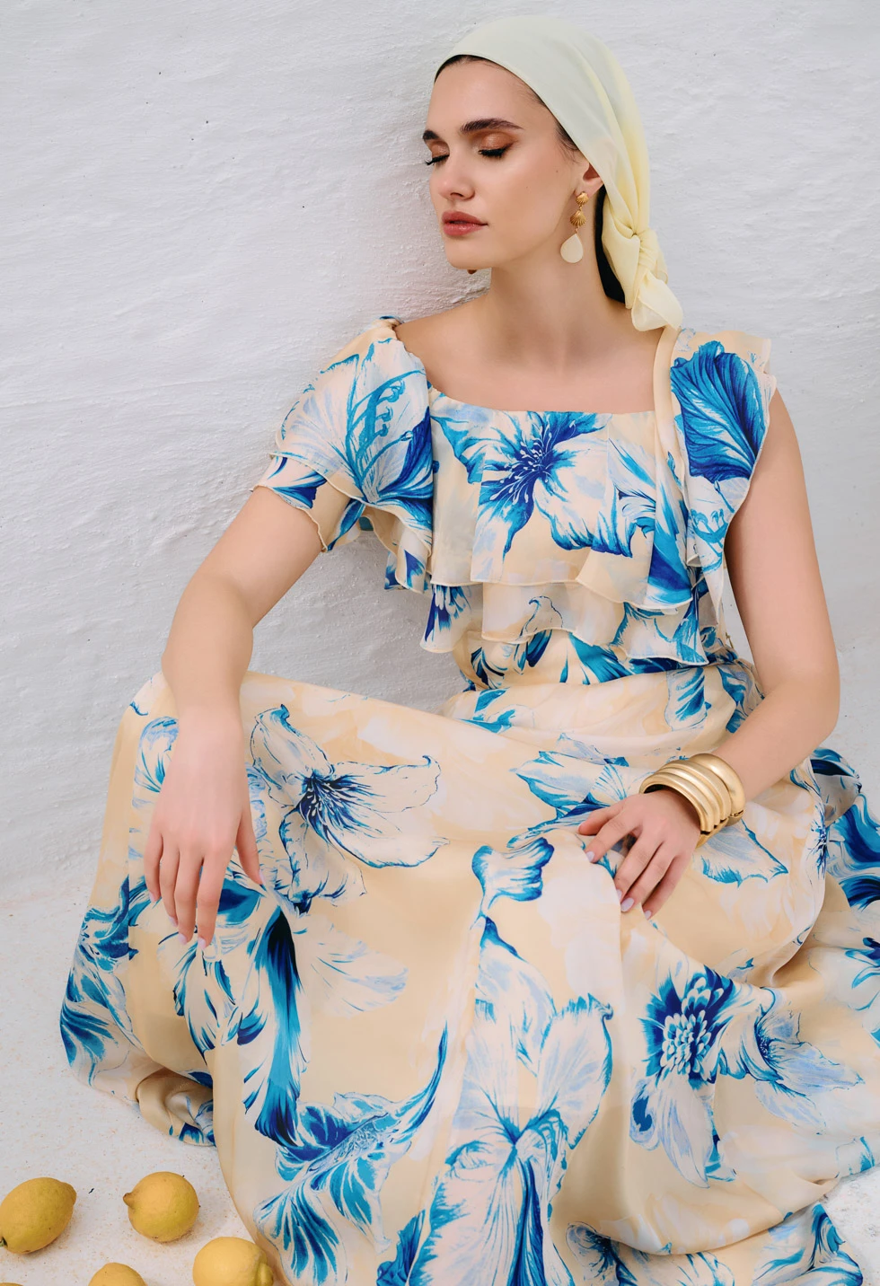 Floral top με βολάν και έξω ώμους - Image 2