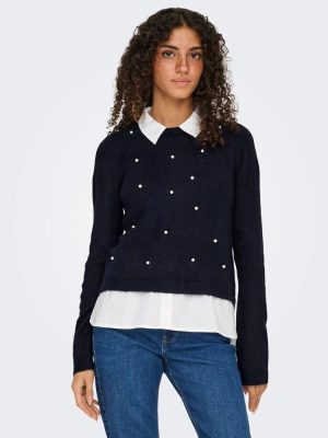 Πλεκτό πουλόβερ με γιακά πουκαμίσου