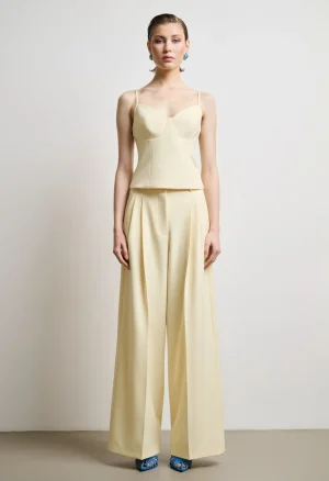 Alternative view of Τοπ με cups και τιράντες