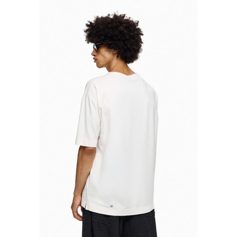 23047 281 452 white 002 1
