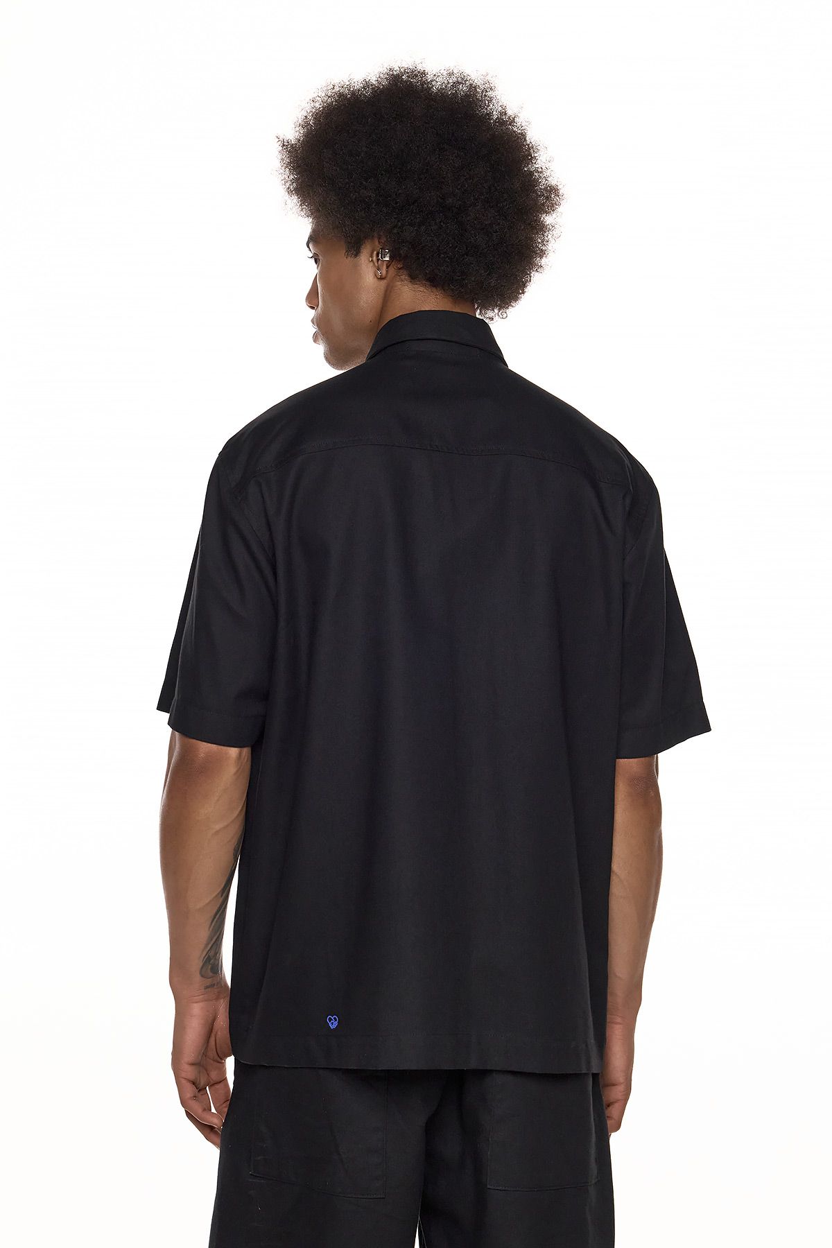 25046 195 405 BLACK 002