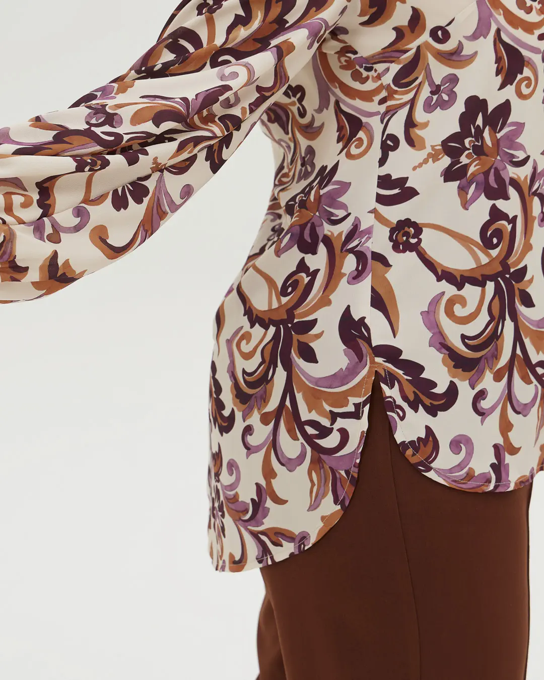 Μπλούζα με floral σχέδιο και μακριά μανίκια plus size - Image 4