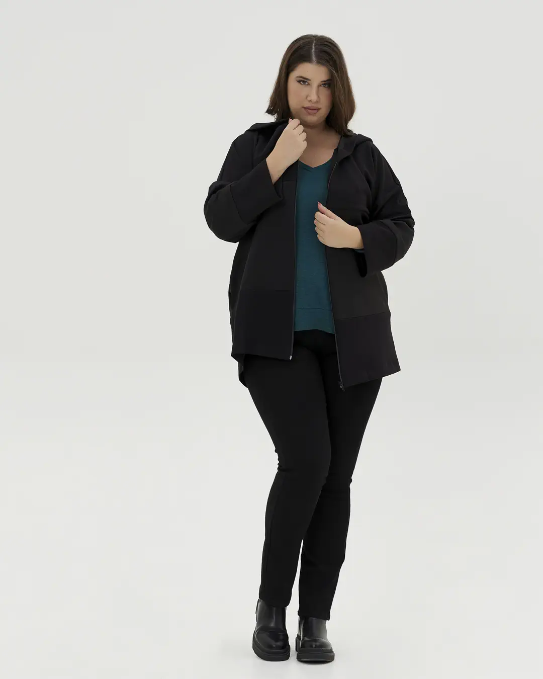 Ζακέτα με κουκούλα και φερμουάρ plus size - Image 2