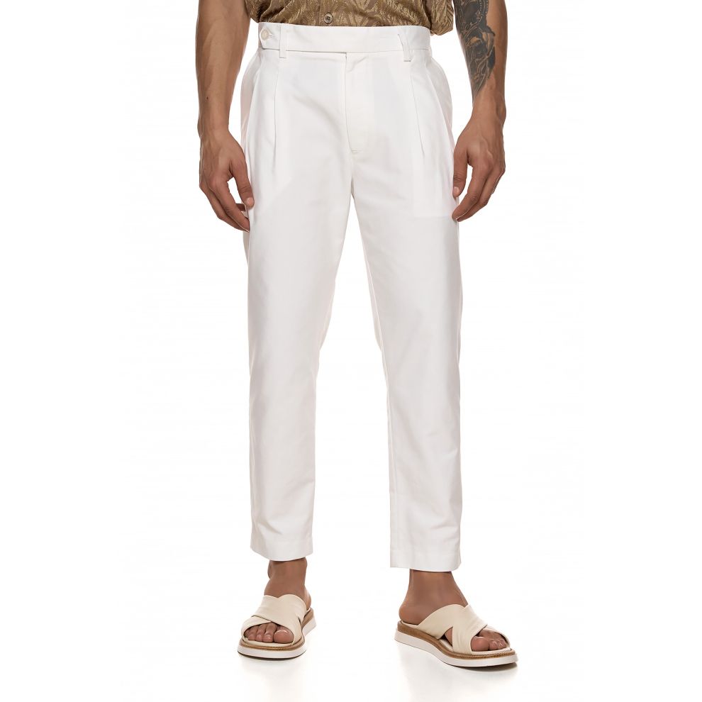 26044 187 457 WHITE 001