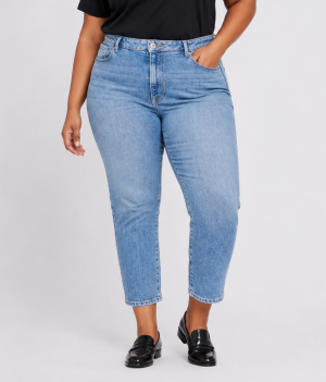 Παντελόνι τζιν ψηλόμεσο σε ίσια γραμμή plus size