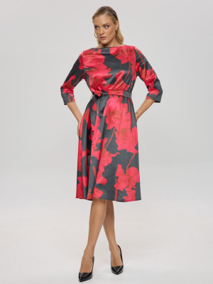 Μίντι φόρεμα με floral σχέδιο και ζώνη