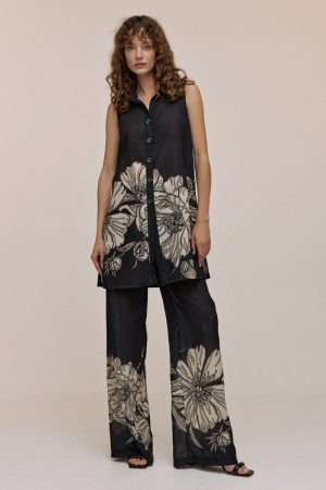 Σύνολο με τυπωμένα λουλούδια