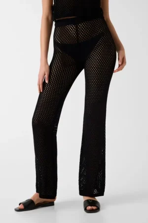 Alternative view of Διάτρητο παντελόνι με φαρδιά γραμμή