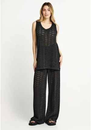 Alternative view of Αμάνικο τοπ με αραιή πλέξη