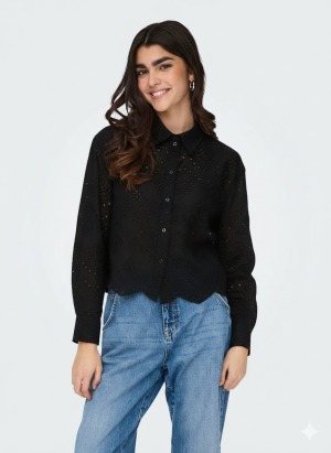 Πουκάμισο μαύρο κεντητό με δαντέλα και γιακά