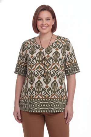 Εμπριμέ μπλούζα με ethnic μοτίβα και V λαιμόκοψη plus size