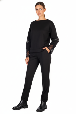 Alternative view of Μπλούζα με δαντέλα και strass στο μανίκι