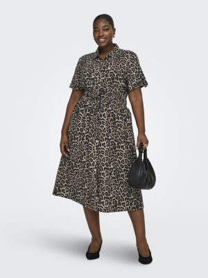 Midi φόρεμα με και ζώνη στη μέση plus size