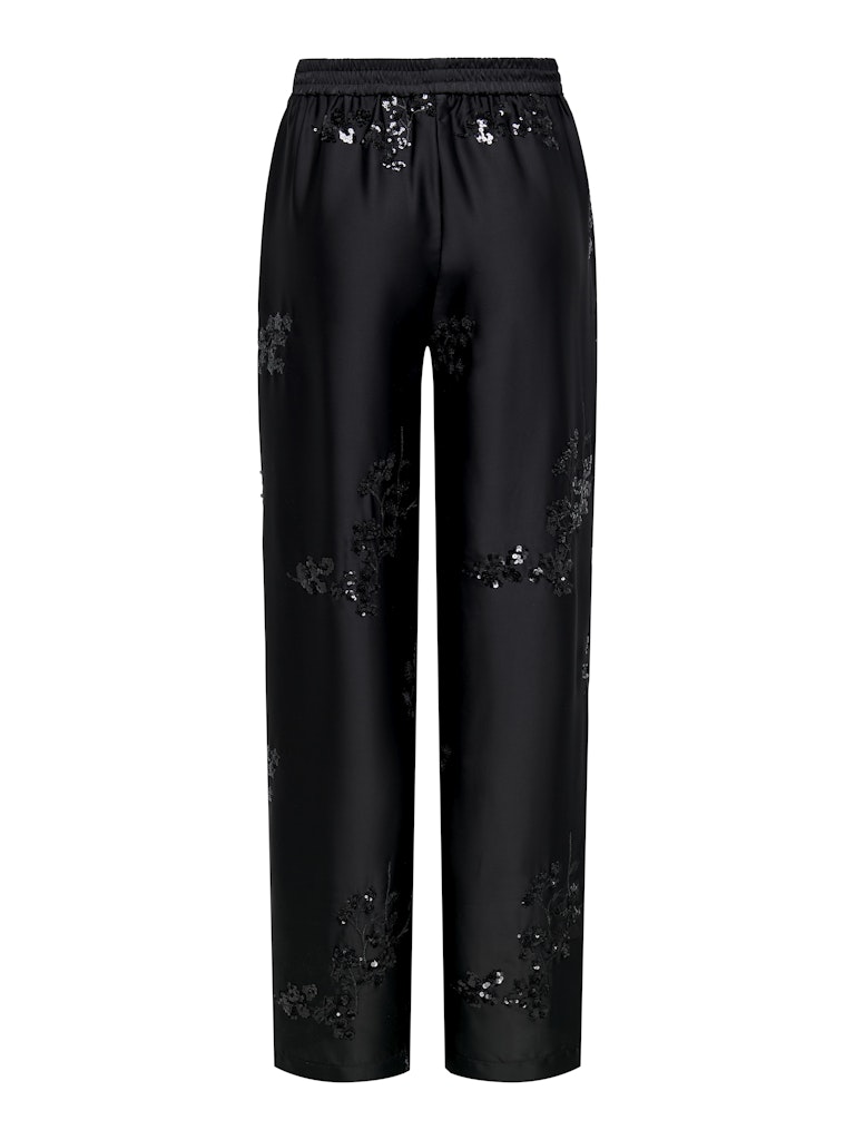 ONLY_Autumnwinter_4394716_15312497 (1)