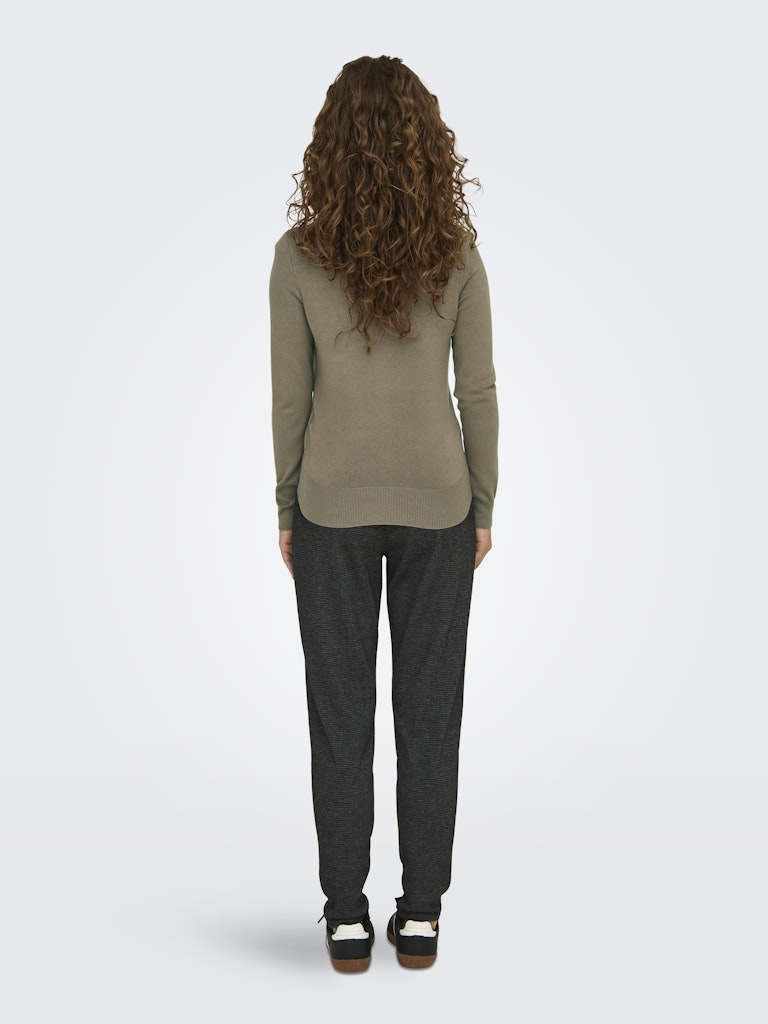 Πλεκτό πουλόβερ λεπτό - Image 3