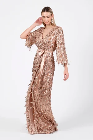 Maxi φόρεμα με παγιέτες και σατέν ζώνη σε rose gold απόχρωση