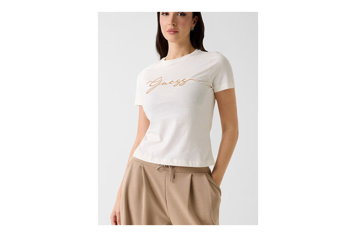 T-shirt με κεντημένο logo μπροστά
