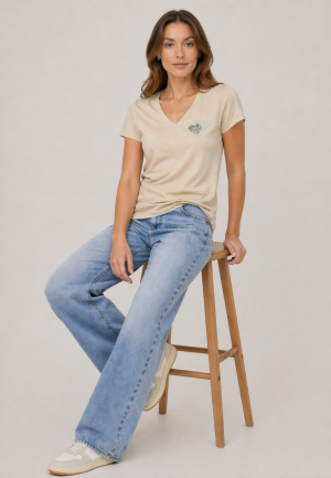 Alternative view of Μπλούζα κοντομάνικη με στάμπα καρδιές plus size