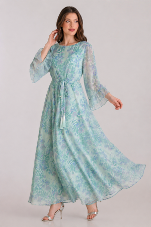 Alternative view of Maxi φόρεμα μουσελίνα με floral print και ζώνη plus size