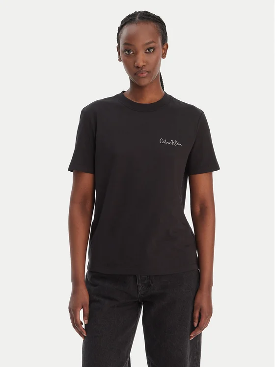 T-shirt με κεντημένο logo