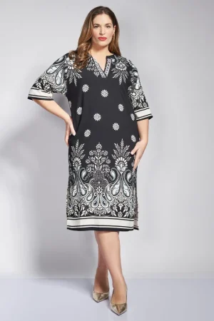 Φόρεμα μίντι με έθνικ μοτίβο plus size
