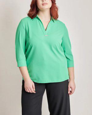 Μπλούζα με διακόσμηση στο V