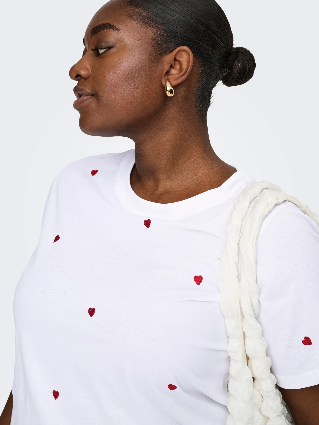 Μπλούζα κοντομάνικη με κόκκινες καρδιές Plus size - Image 3