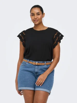T-shirt με δαντελένια μανίκια plus size