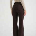 panteloni jean flare 10093907 buv8 (1)