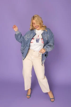Alternative view of Παντελόνι crop barrel γραμμή plus size